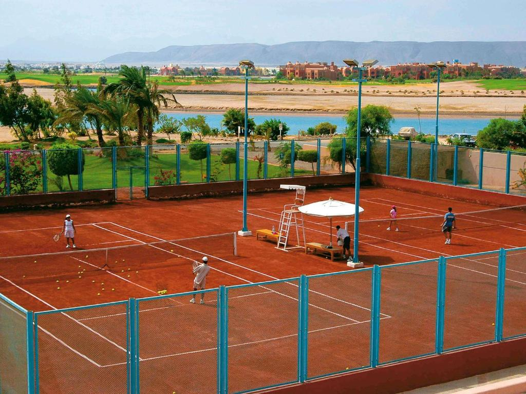 Tennis